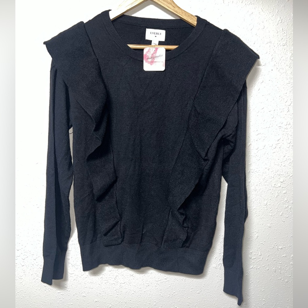 New with Tags Everly‎ Black Ruffle Womens Sweater Size Small
